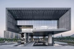 <b>高密市一刻时光网络工作室</b>